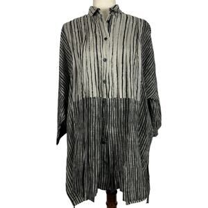 Masnada Italy Top Women Size 8 Button Front Lagenlook Oversized Avant Garde Art